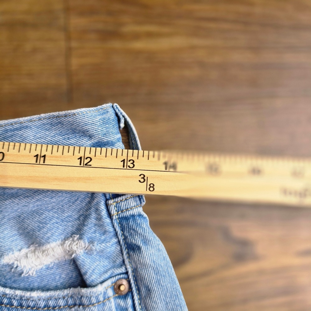 Levis Premium 501 Original Distressed Cutoff Denim Shorts Light Wash Raw Hem 24 - Picture 10 of 10